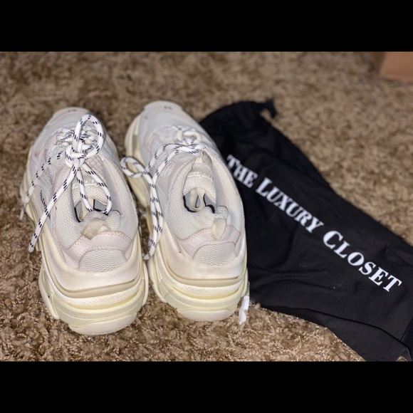 Balenciaga Triple S Mesh and Leather Sneaker - Picture 5 of 8